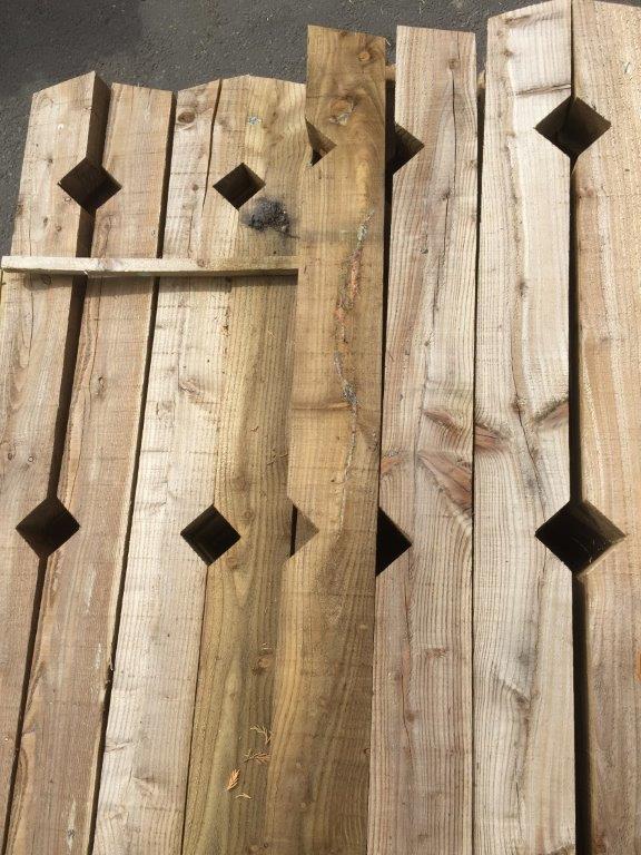 Keynsham Timber Notched Posts